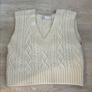 Zara Ivory Cable Knit Vest